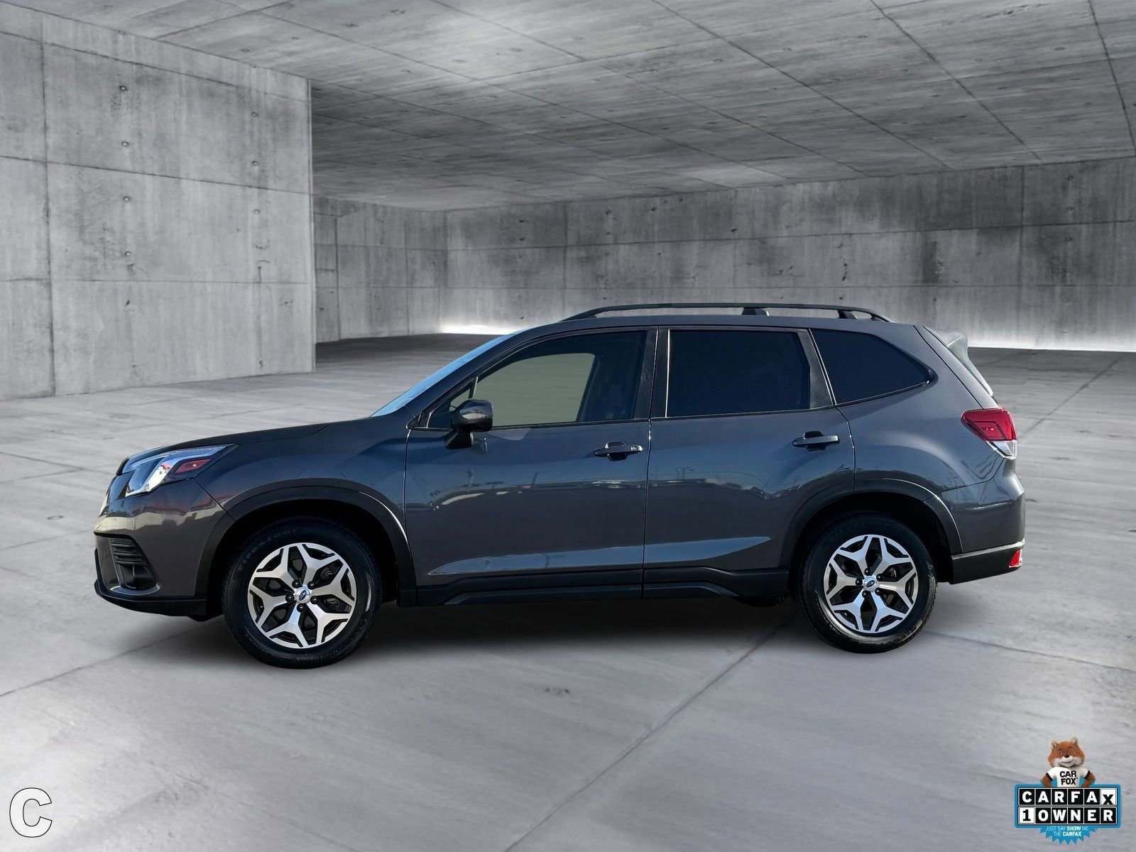 Used 2022 Subaru Forester Premium image 3