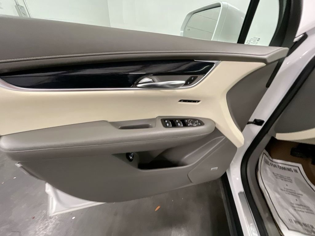 Used 2020 Cadillac XT6 Premium Luxury image 22