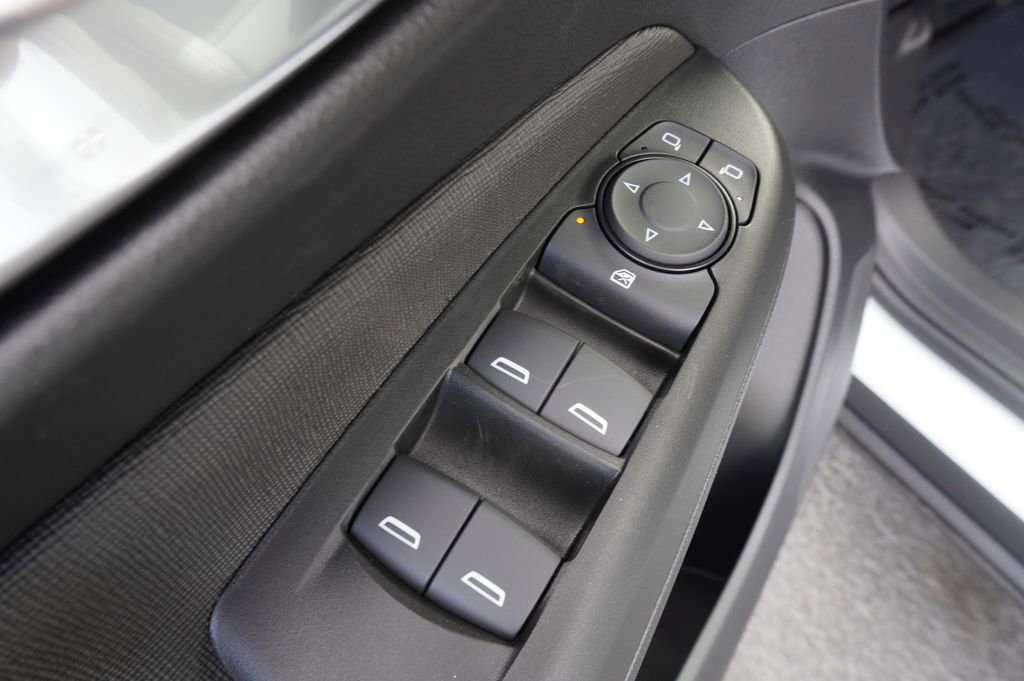 New 2026 Buick Envista Sport Touring w/ Convenience I Package FWD image 16