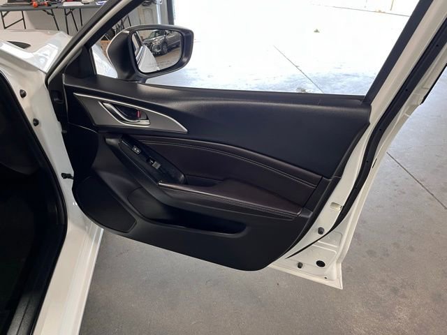 Used 2017 MAZDA MAZDA3 Touring image 12