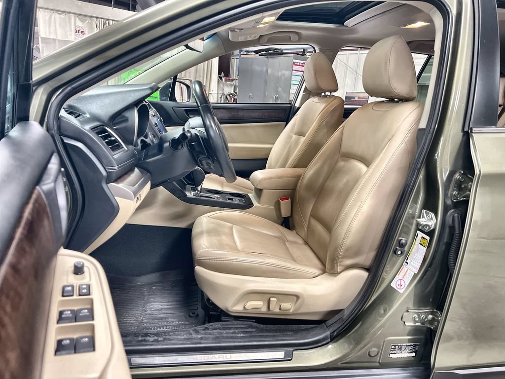 Used 2019 Subaru Outback 2.5i Limited w/ Protection Package #1 AWD/4WD image 12