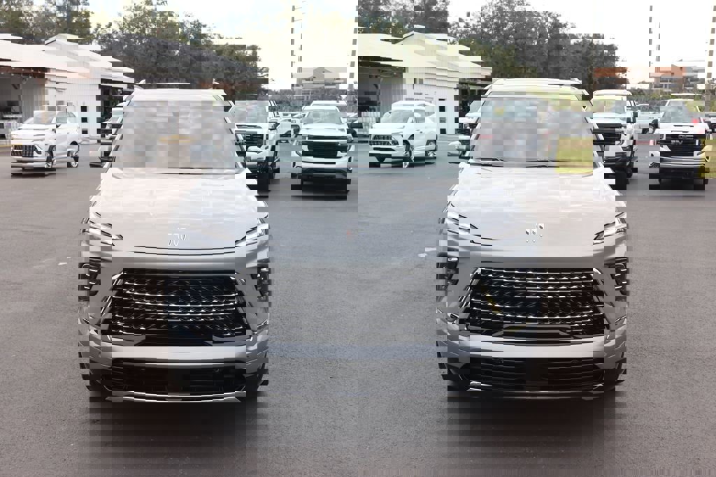 New 2026 Buick Enclave Avenir w/ Super Cruise Package image 2