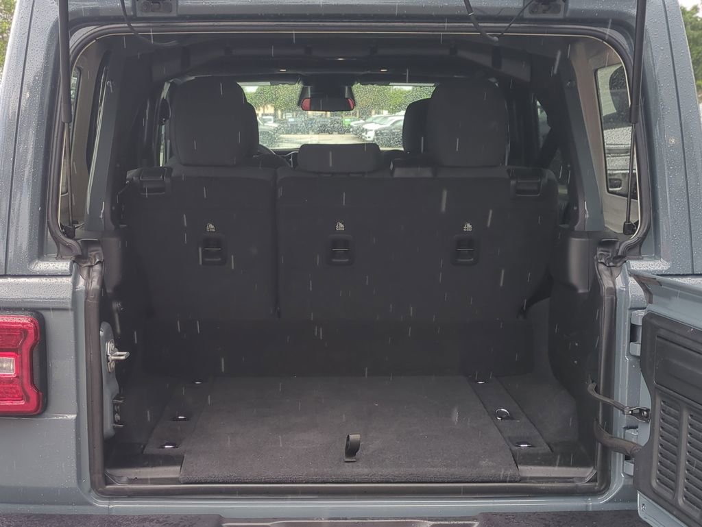 Used 2025 Jeep Wrangler Unlimited Sahara w/ Safety Group image 14