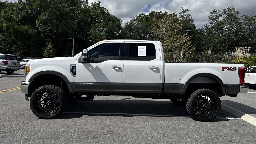 Used 2017 Ford F350 Lariat w/ Chrome Package image 12