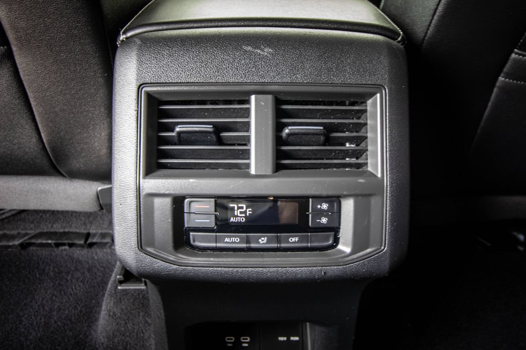 Certified 2023 Volkswagen Atlas SE FWD image 29