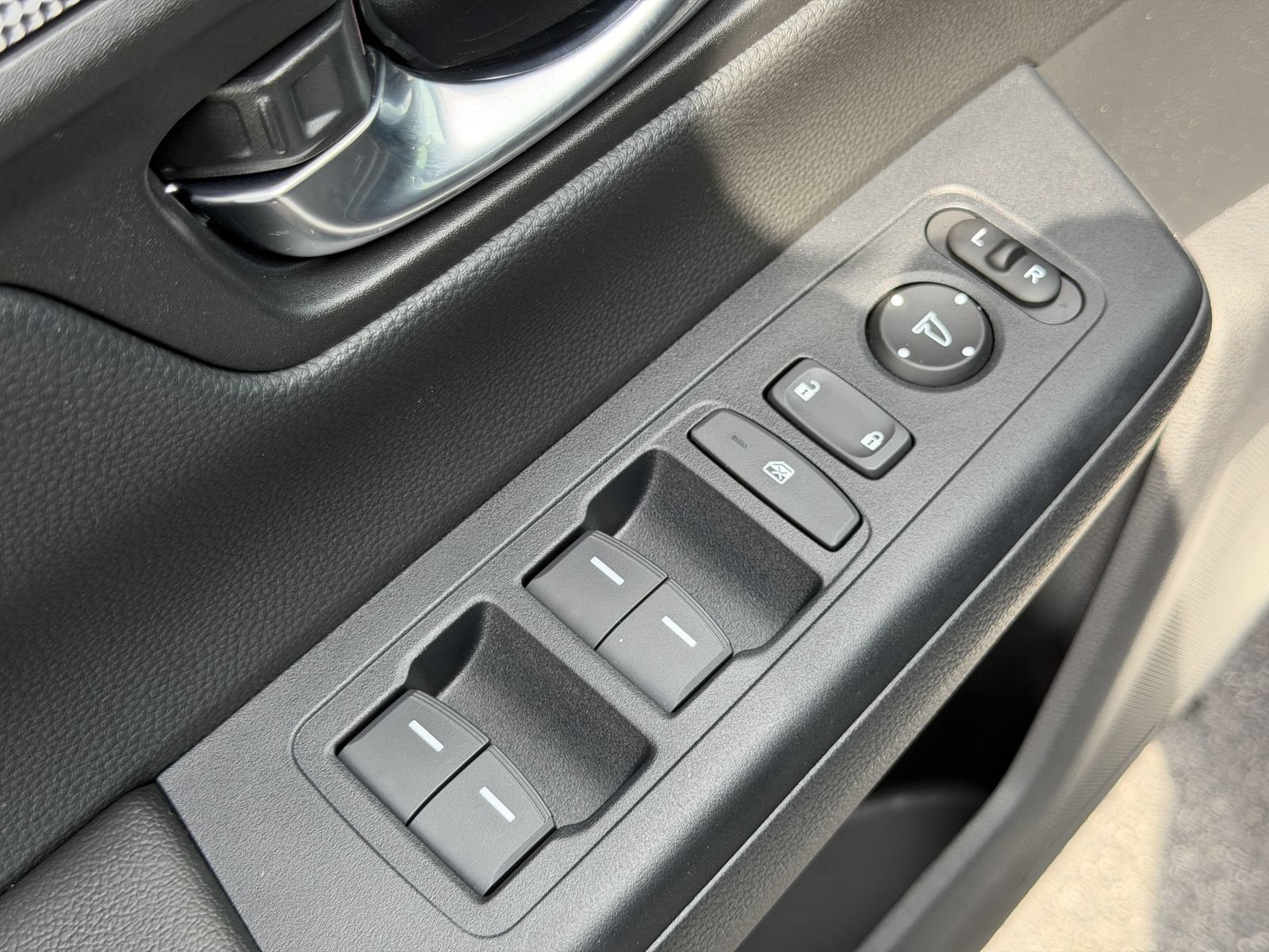 Used 2025 Honda CR-V Sport-L image 23