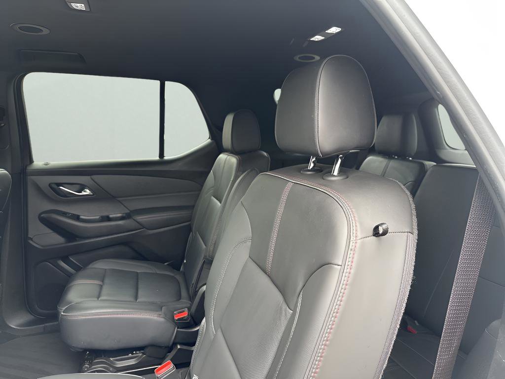 Used 2023 Chevrolet Traverse RS image 16