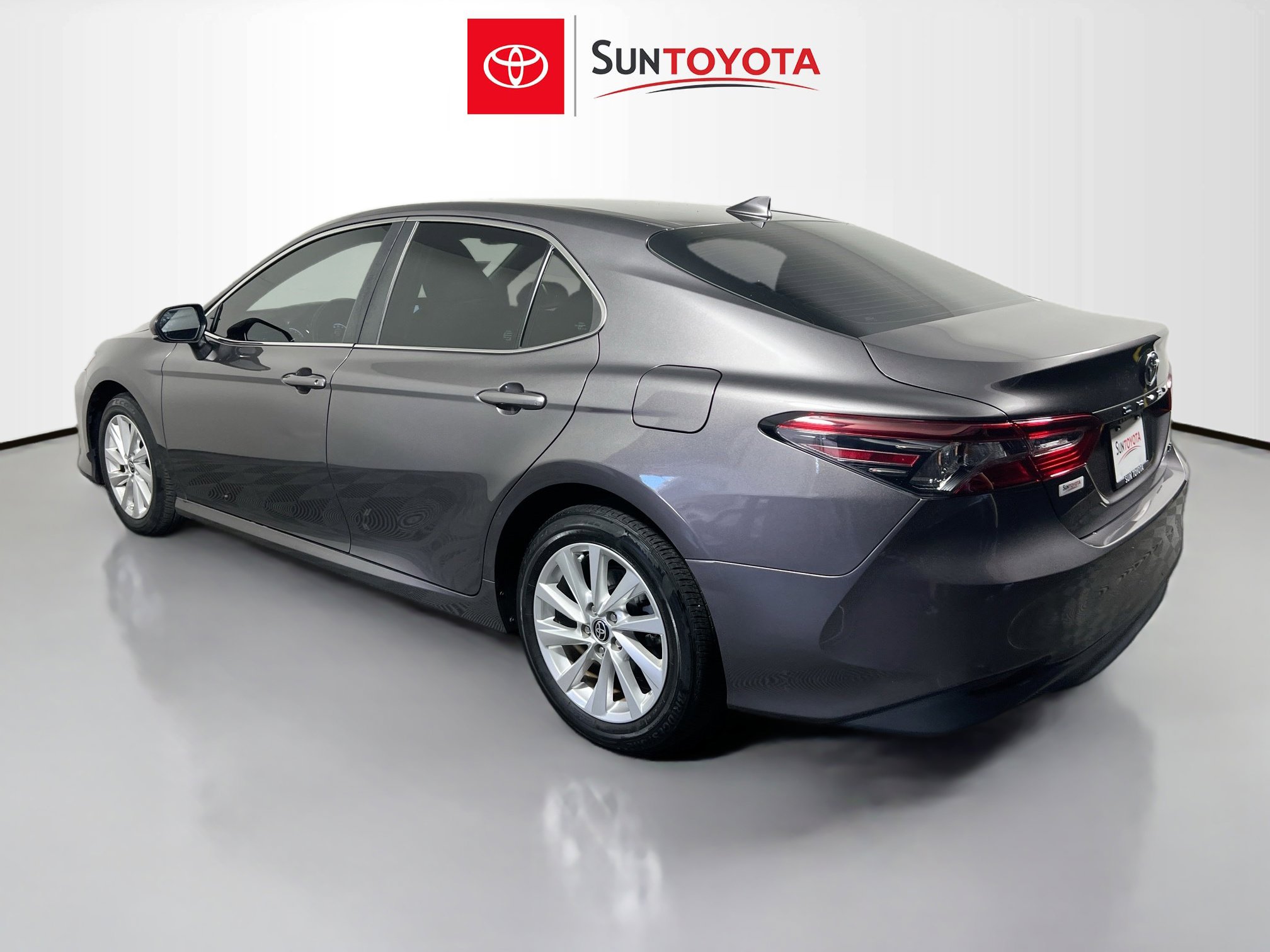 Used 2024 Toyota Camry LE FWD image 6