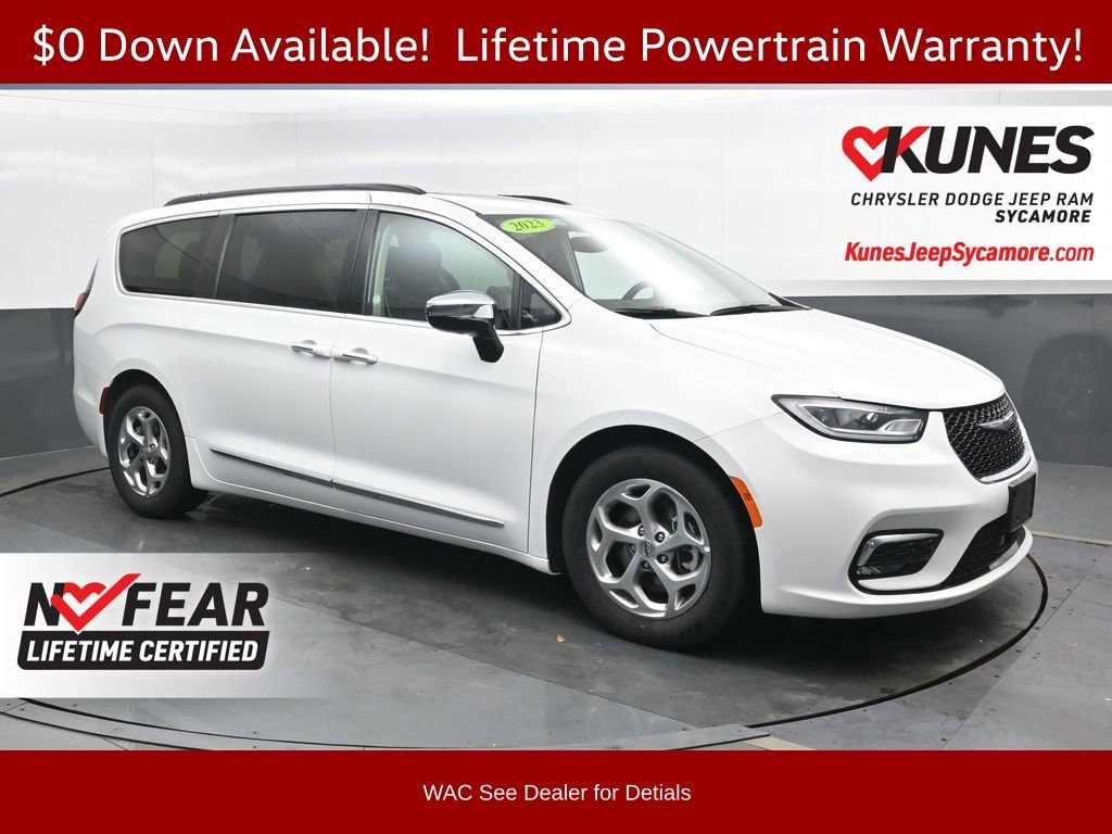 Used 2023 Chrysler Pacifica Limited FWD image 1