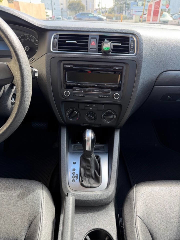 Used 2014 Volkswagen Jetta SE image 10