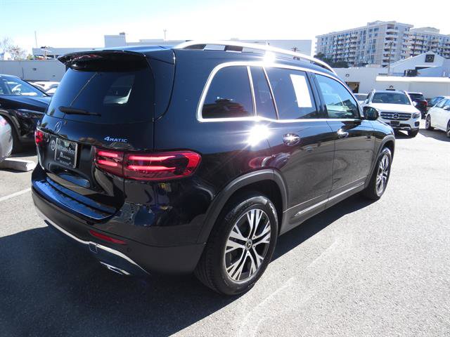Used 2025 Mercedes-Benz GLB 250 4MATIC image 4