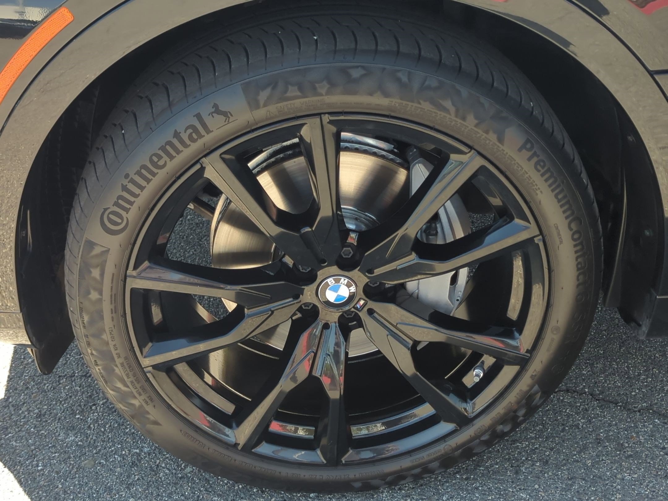 Certified 2023 BMW X7 xDrive40i w/ M Sport Package image 13