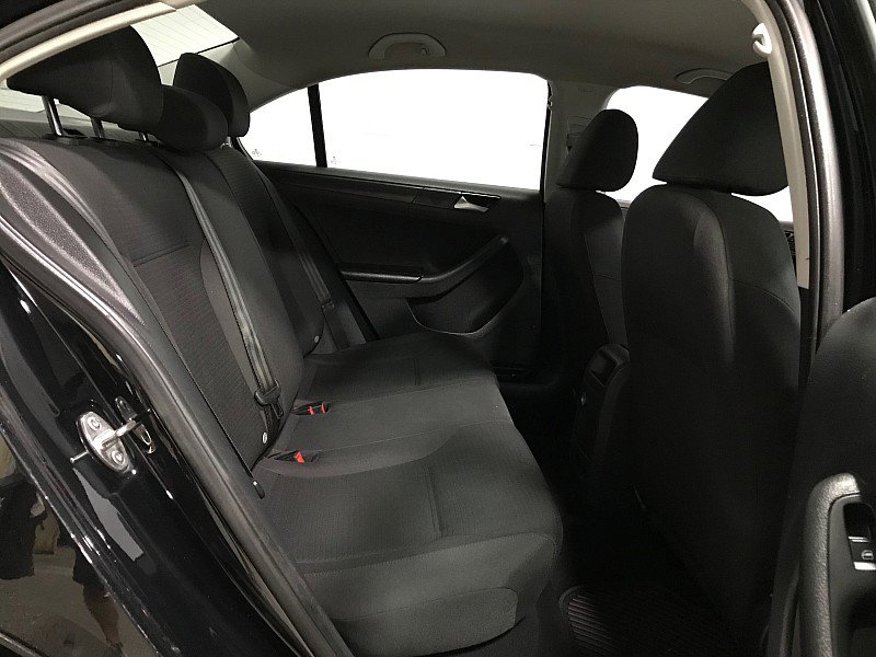 Used 2016 Volkswagen Jetta S image 17
