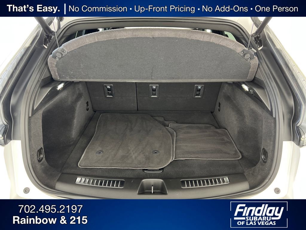 Used 2022 Cadillac XT4 Sport w/ LPO, ONYX Package image 23