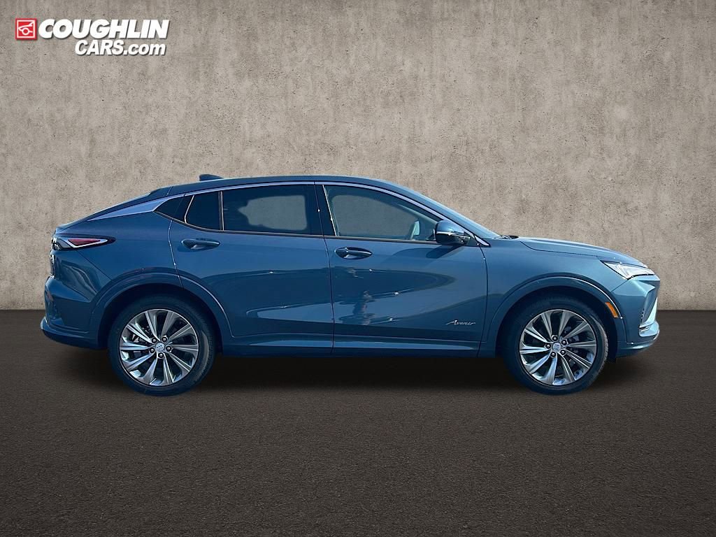 New 2025 Buick Envista Avenir image 3
