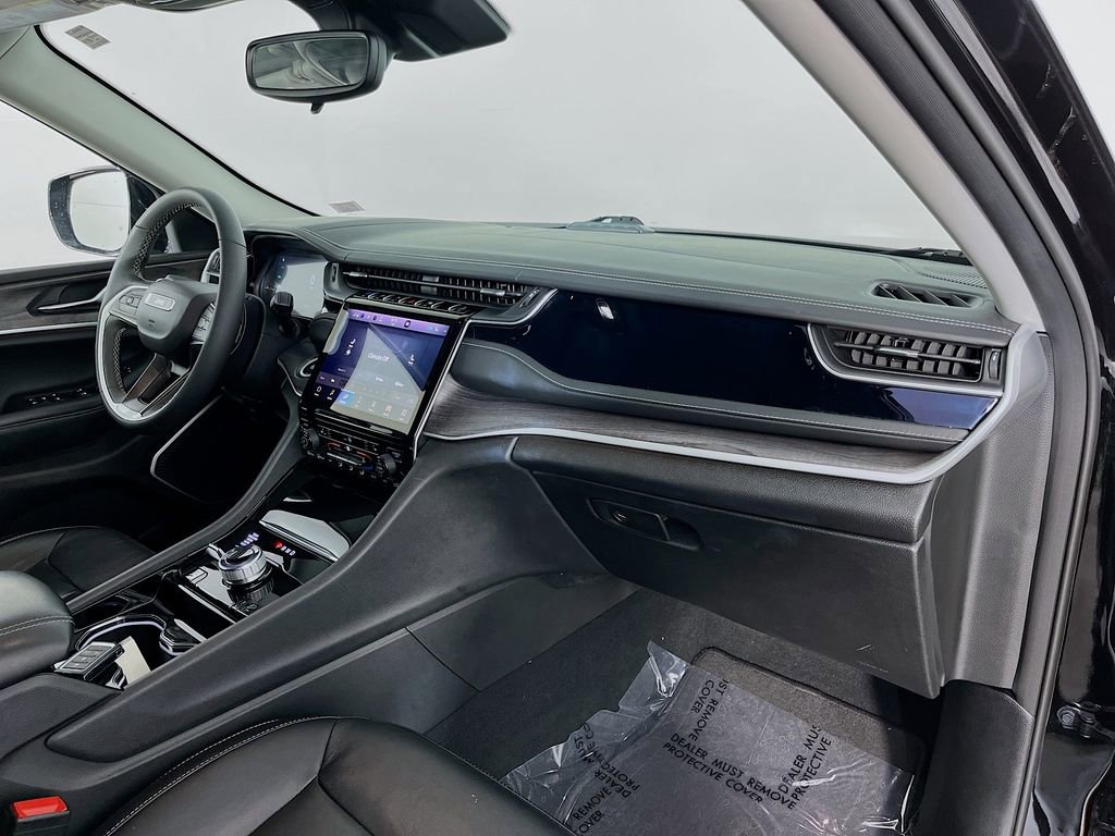 Used 2022 Jeep Grand Cherokee Limited 4xe image 37