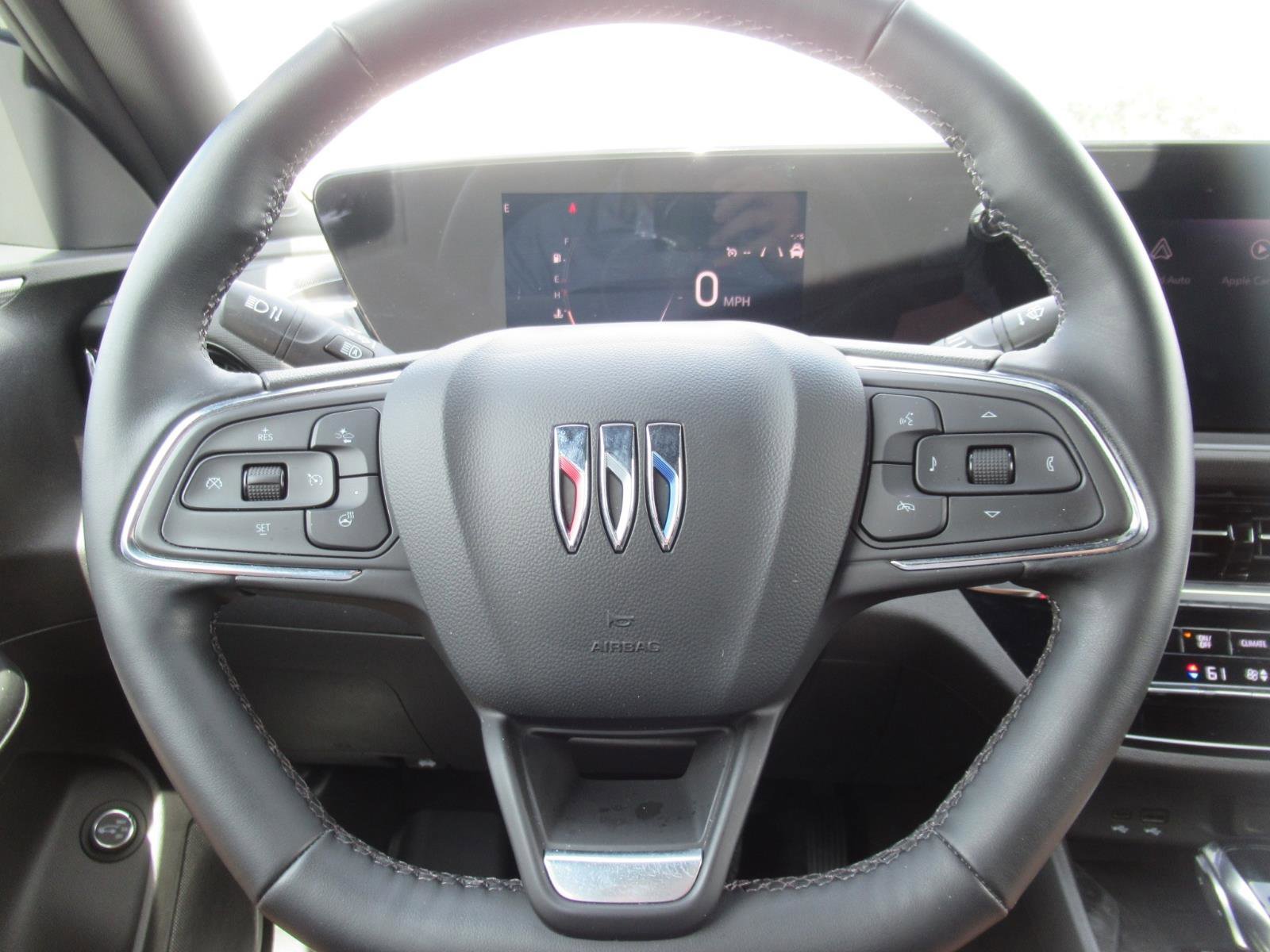 Used 2025 Buick Envista Avenir FWD image 23
