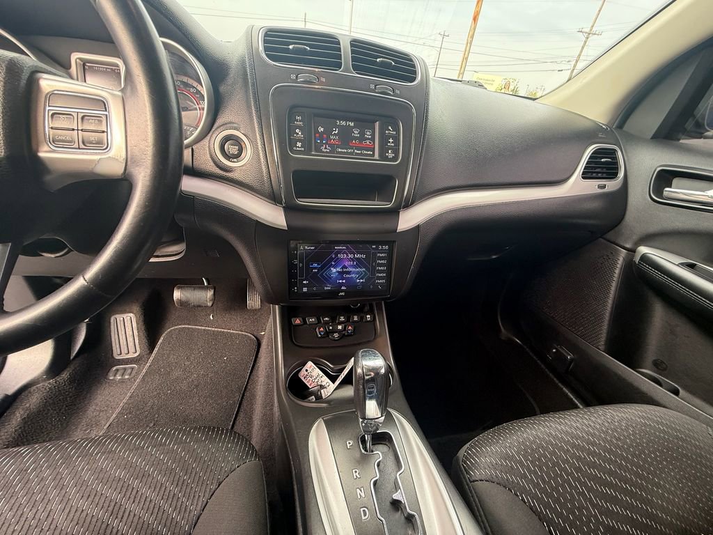 Used 2018 Dodge Journey SE w/ Popular Equipment Group image 15