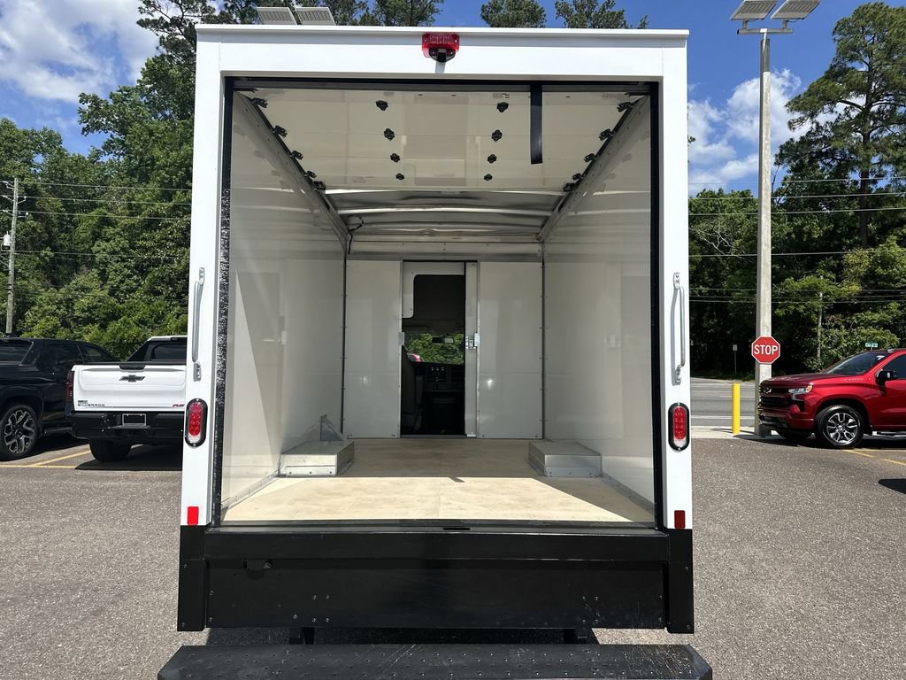 New 2025 Chevrolet Express 3500 w/ Power Convenience Package image 20