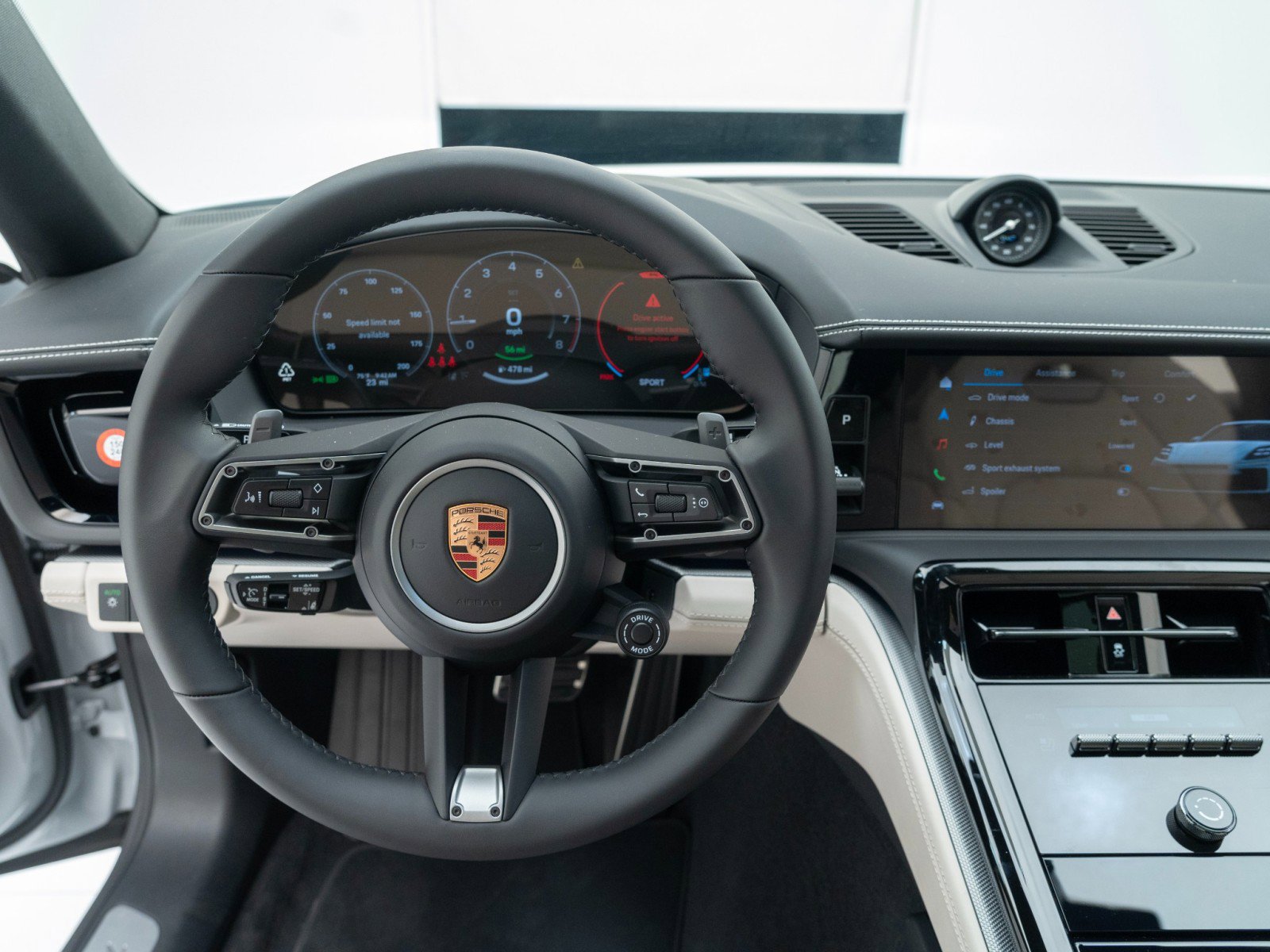 New 2026 Porsche Panamera 4S image 33