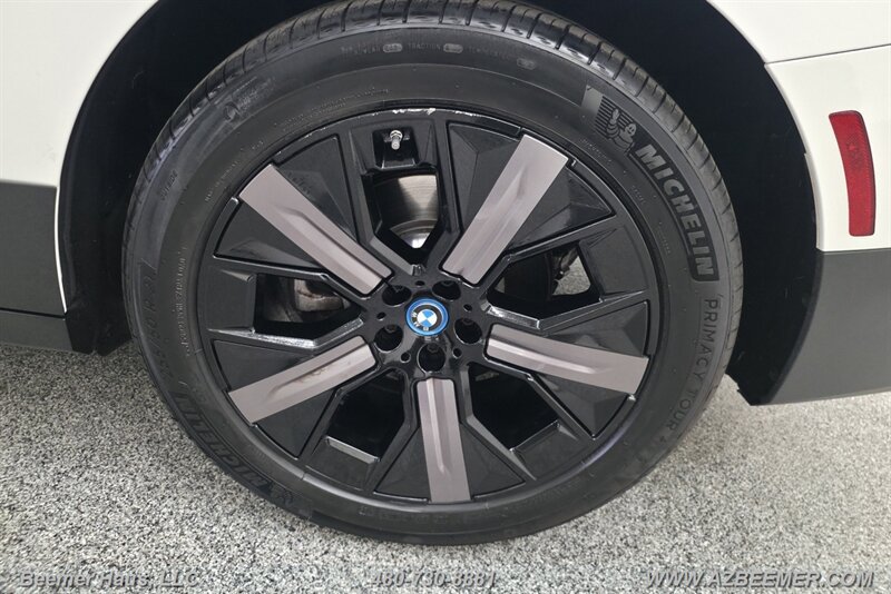 Used 2024 BMW iX xDrive50 w/ BMW I Signature Blue Package AWD/4WD image 20