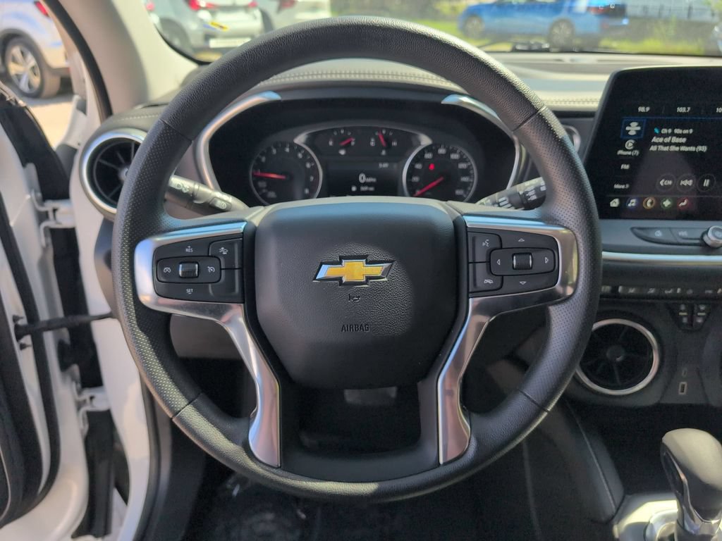 Used 2025 Chevrolet Blazer LT FWD image 22
