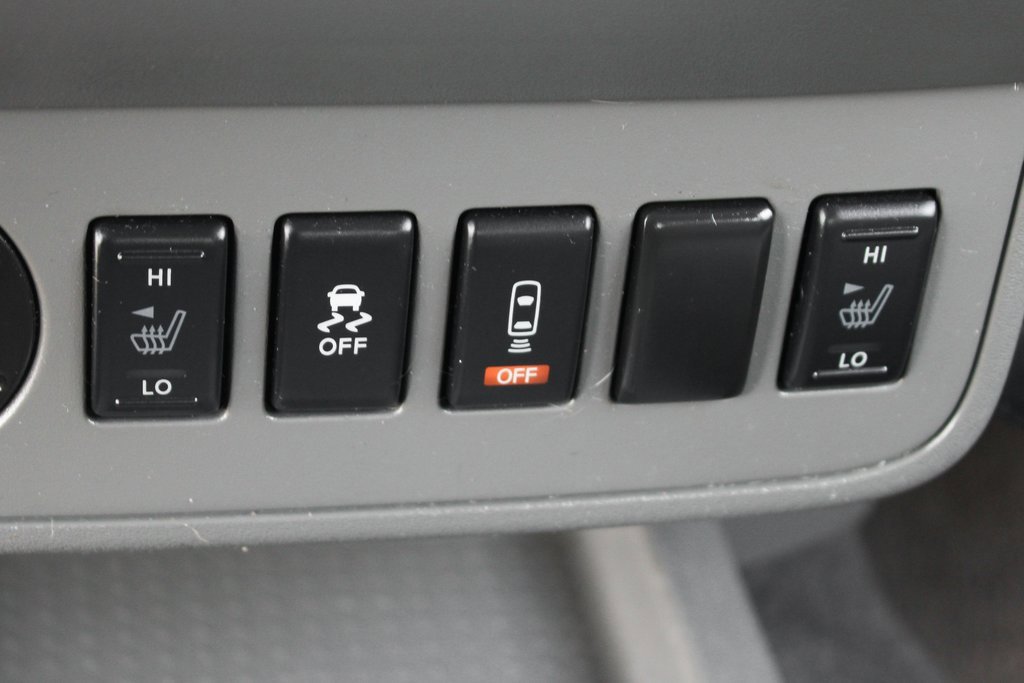 Used 2020 Nissan Frontier SV image 25