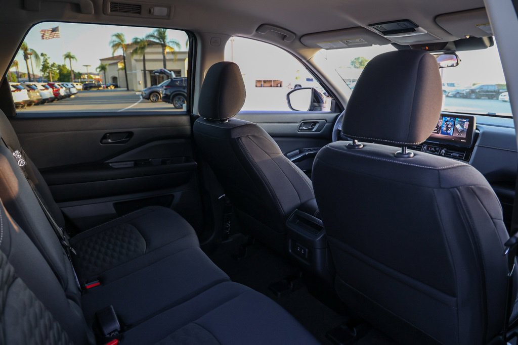 New 2026 Nissan Pathfinder SV FWD image 17