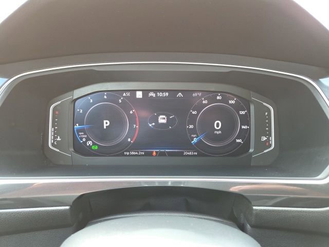 Certified 2024 Volkswagen Tiguan SEL R-Line image 15