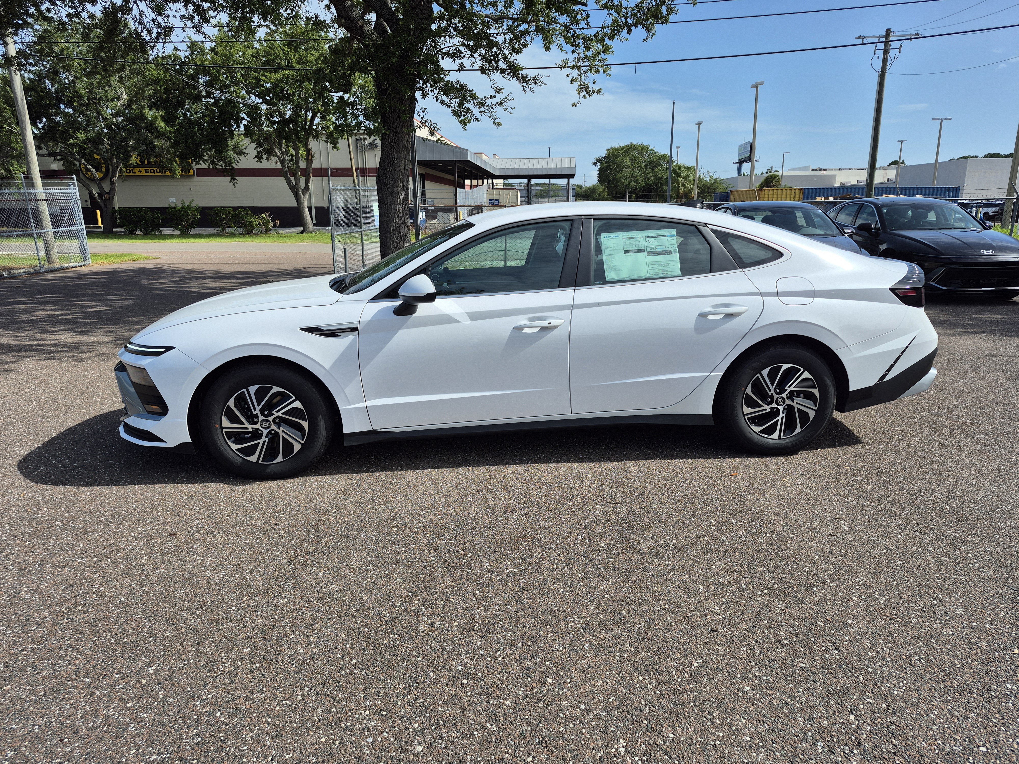 New 2026 Hyundai Sonata Blue FWD image 3