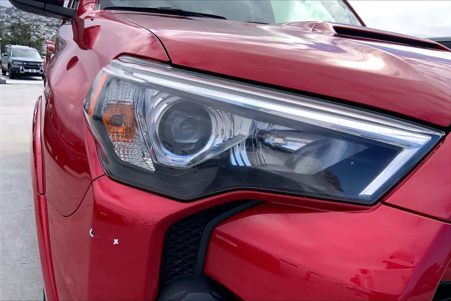 Used 2024 Toyota 4Runner TRD Off-Road AWD/4WD image 31