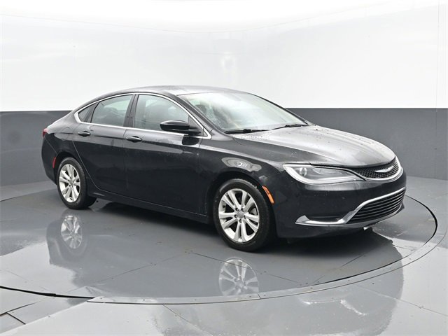 Used 2016 Chrysler 200 Limited image 3