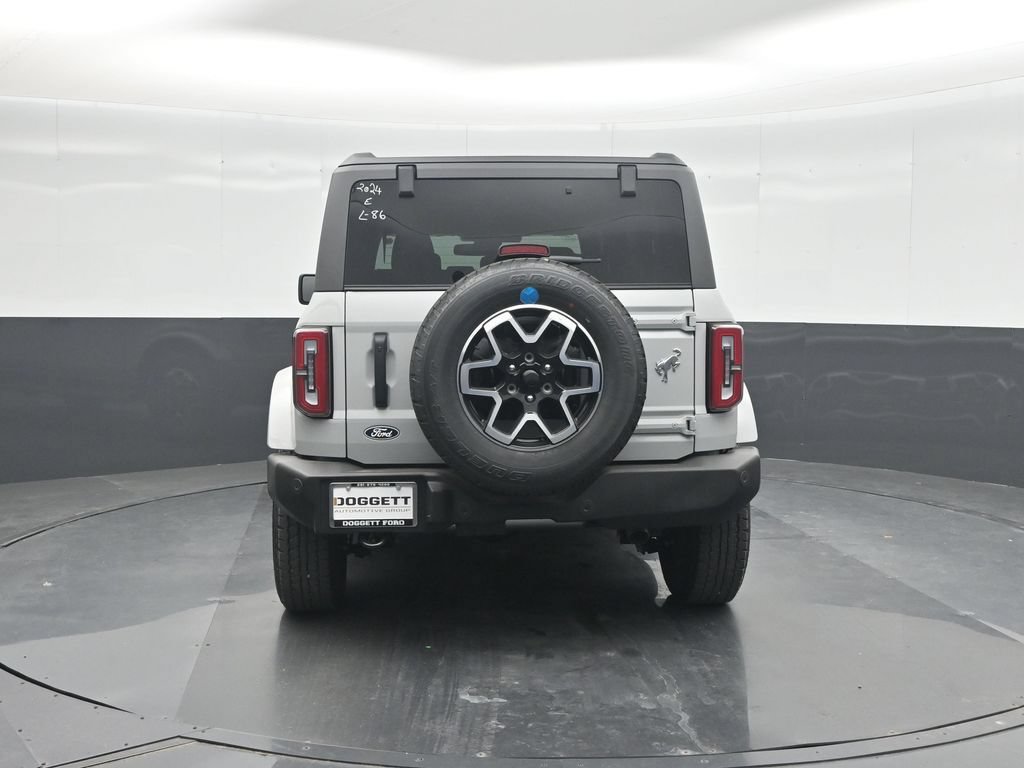 New 2026 Ford Bronco Outer Banks AWD/4WD image 17