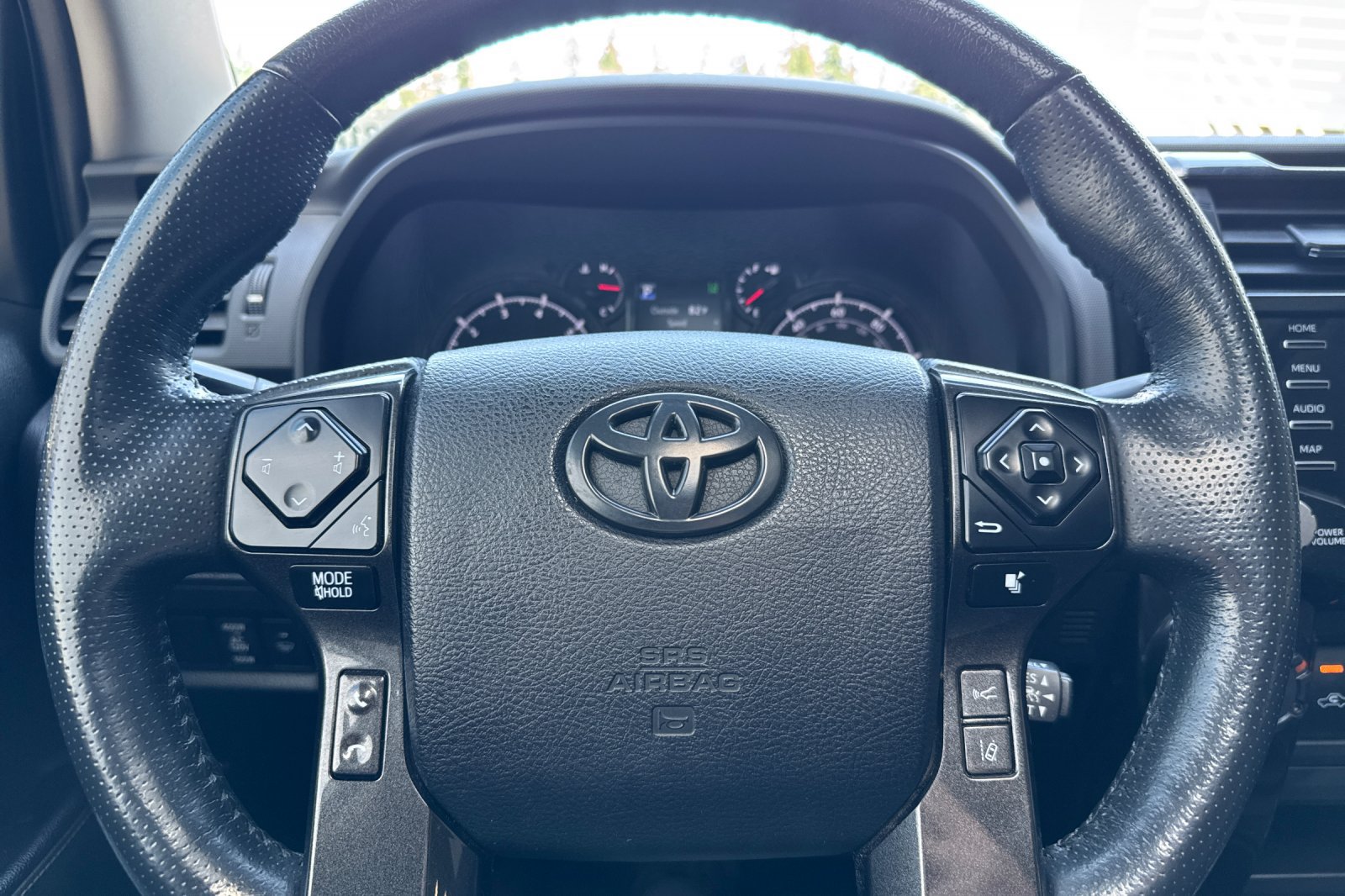 Used 2023 Toyota 4Runner 40th Anniversary SE AWD/4WD image 23