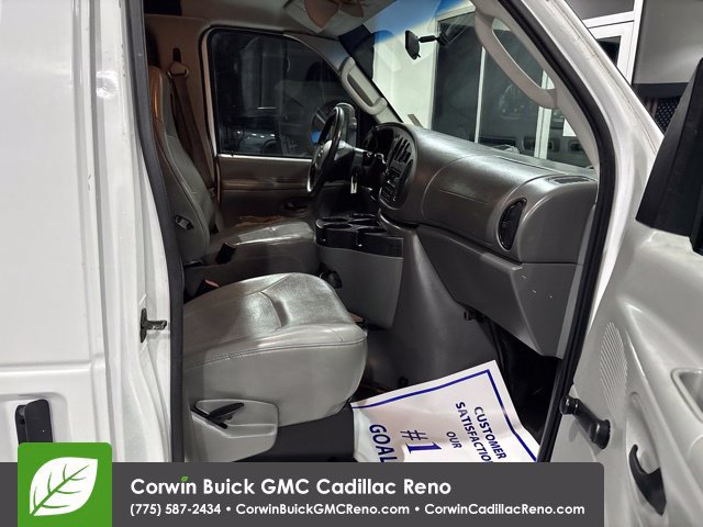 Used 2008 Ford E-350 and Econoline 350 Extended Super Duty RWD image 13