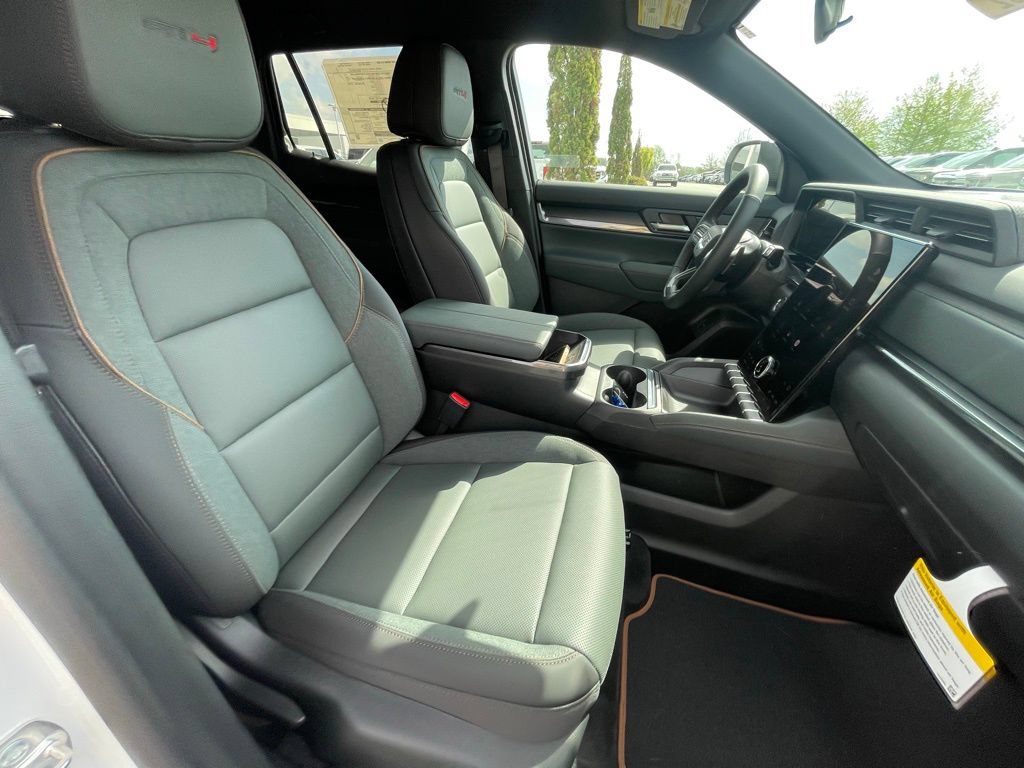 New 2026 GMC Terrain AT4 AWD/4WD image 28
