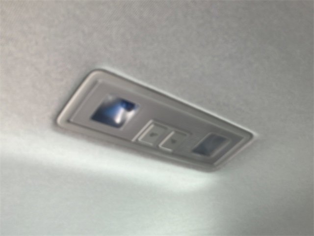 Used 2021 Volkswagen Tiguan S image 21