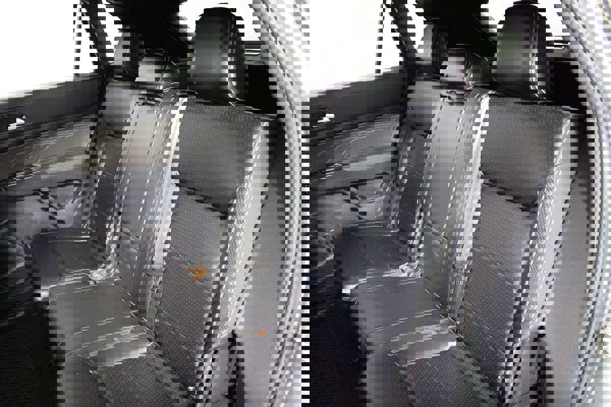 Used 2021 Volkswagen Atlas Cross Sport SE w/ Panoramic Sunroof Package image 32