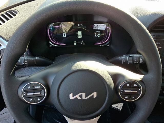 New 2025 Kia Soul LX image 9