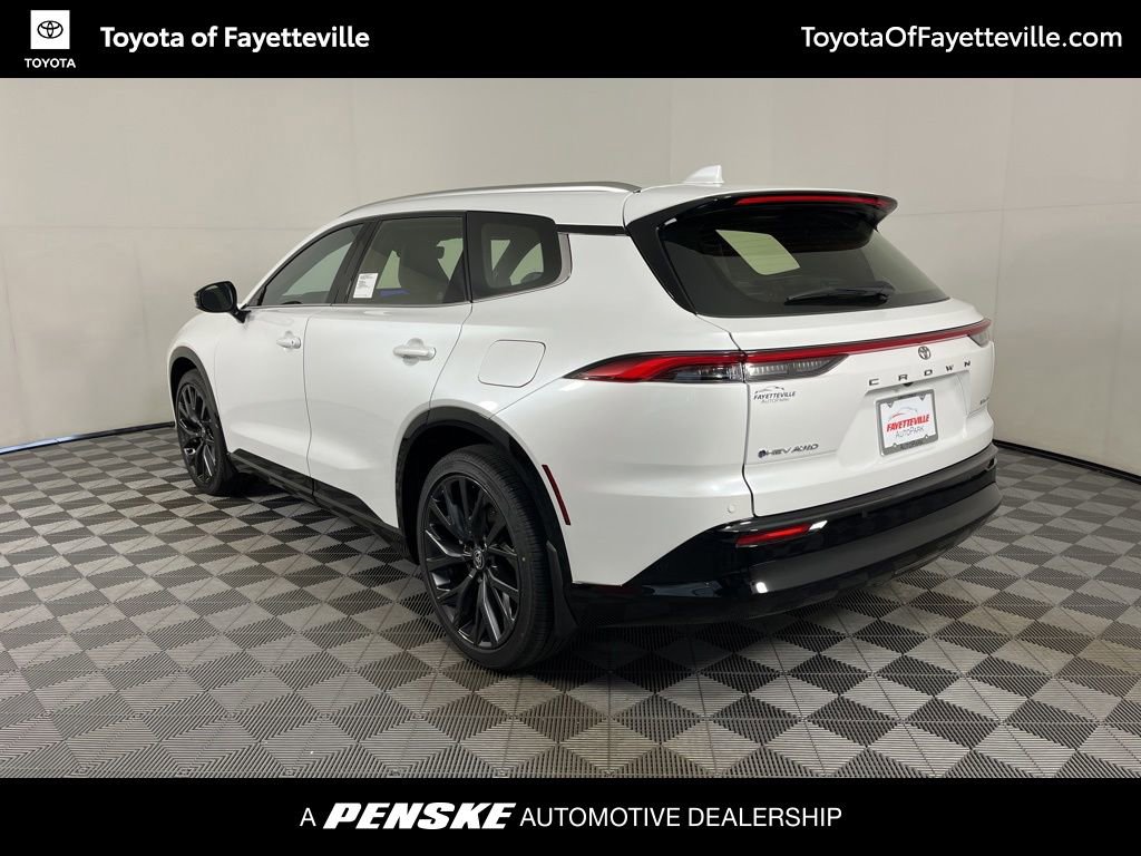 New 2025 Toyota Crown Signia image 3