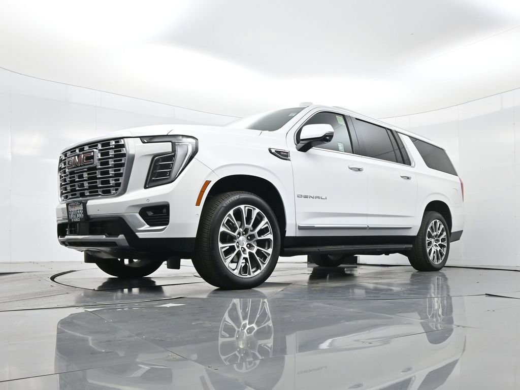 Used 2025 GMC Yukon XL Denali image 44