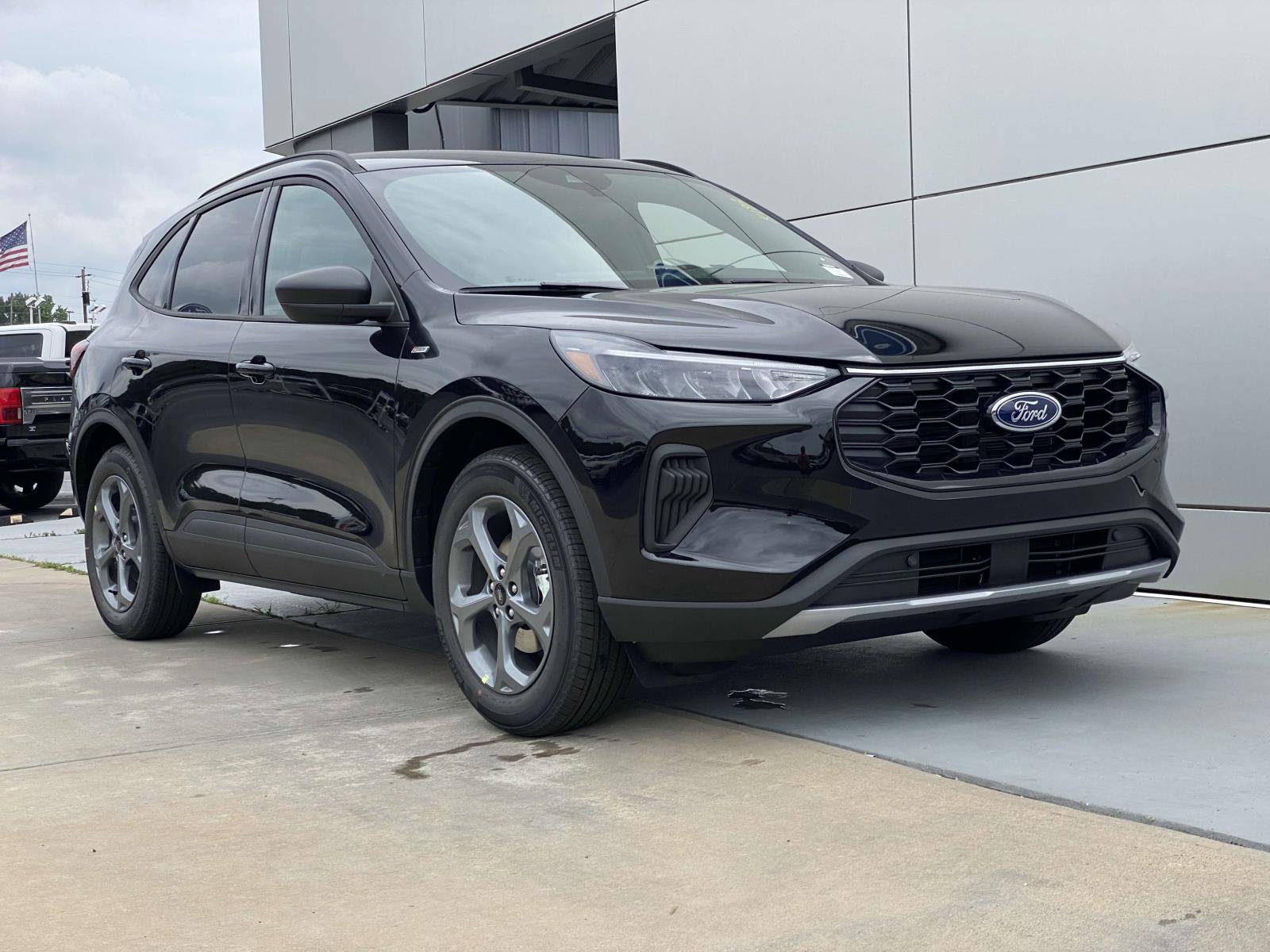 New 2025 Ford Escape ST-Line w/ Equipment Group 301A