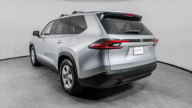 Used 2025 Toyota Grand Highlander FWD image 6