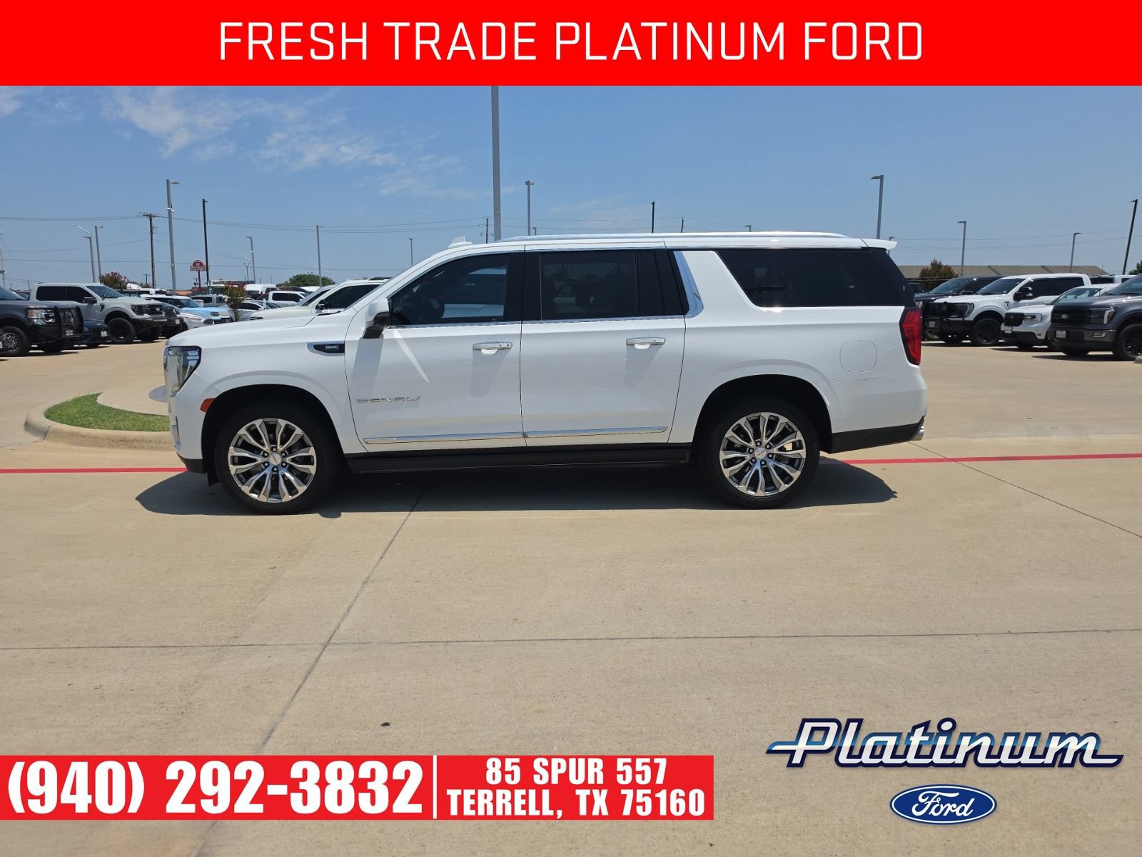 Used 2023 GMC Yukon XL Denali RWD image 4