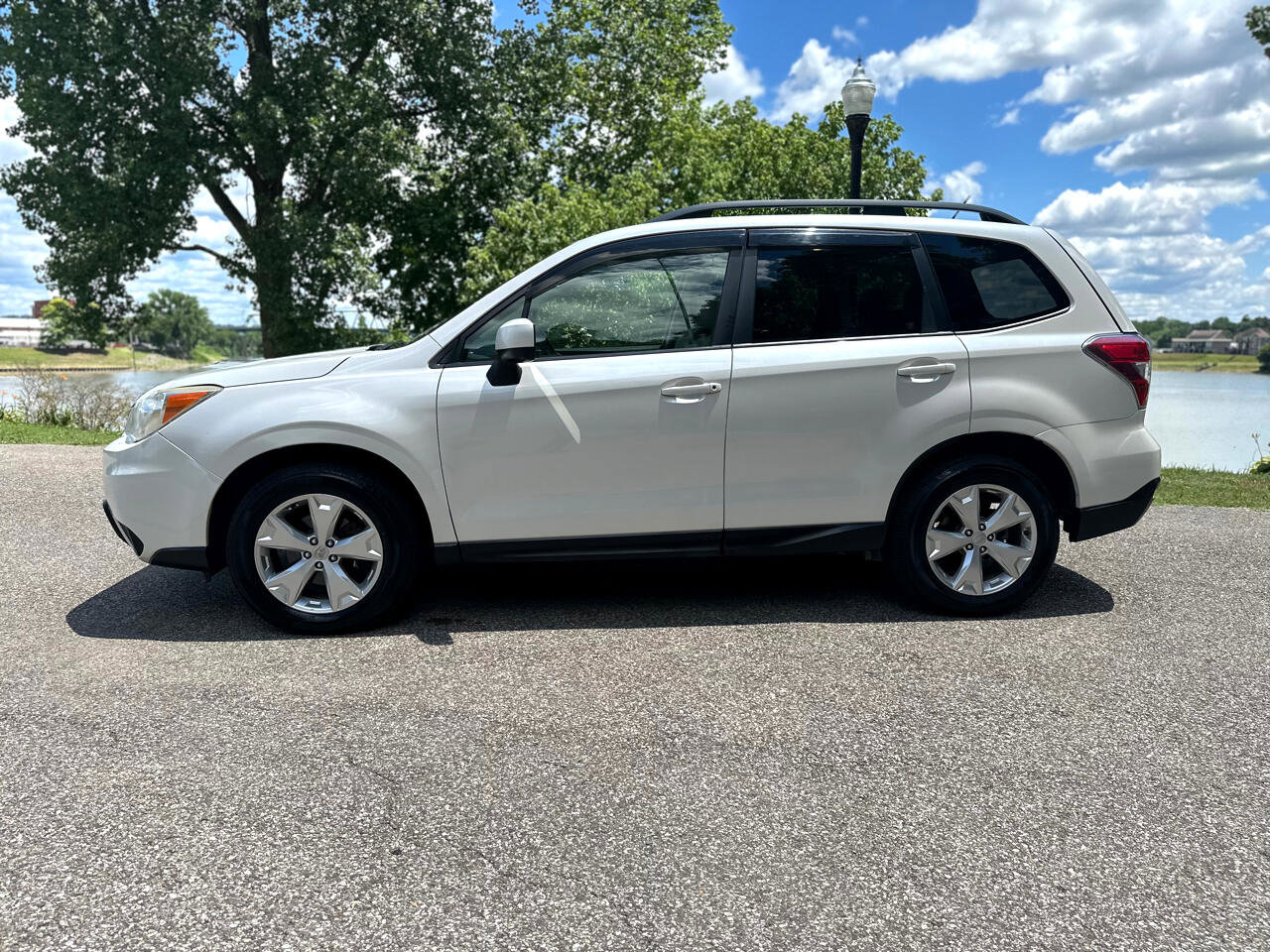 Used 2014 Subaru Forester 2.5i Premium w/ Popular Package #2 image 6