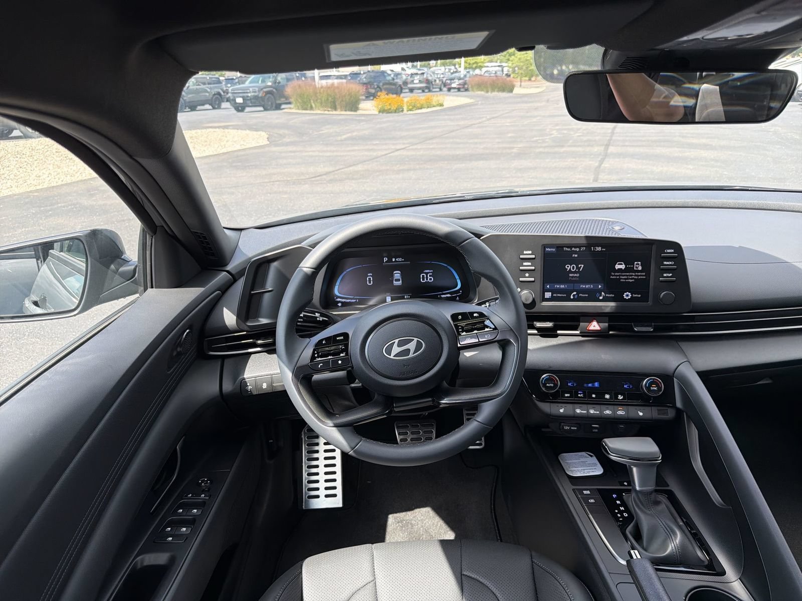 New 2026 Hyundai Elantra SEL Sport FWD image 15