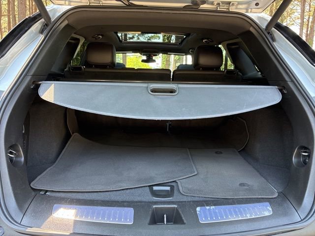 Used 2020 Cadillac XT5 Premium Luxury AWD/4WD image 17