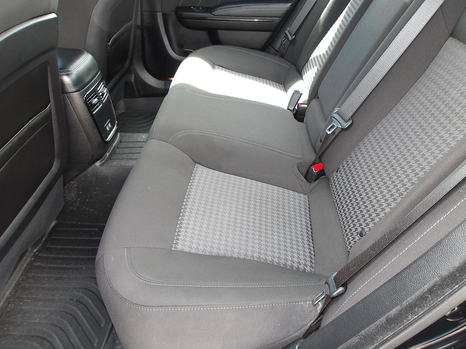 Used 2022 Dodge Charger GT w/ Blacktop Package image 13