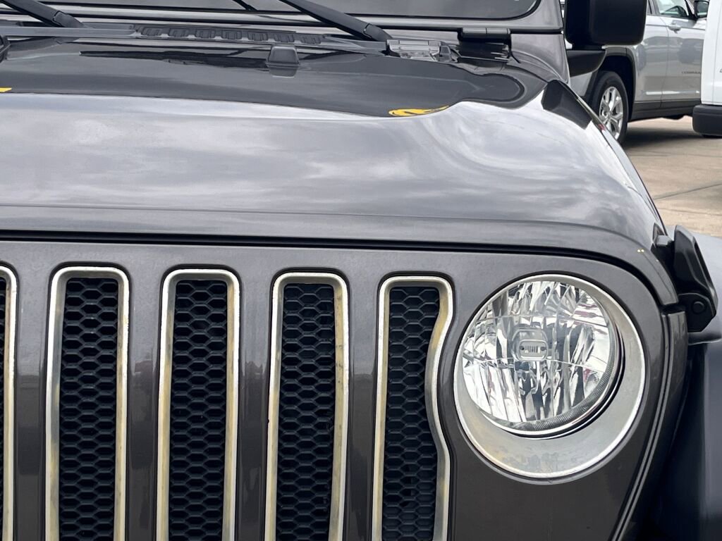 Used 2018 Jeep Wrangler Unlimited Sport S AWD/4WD image 9