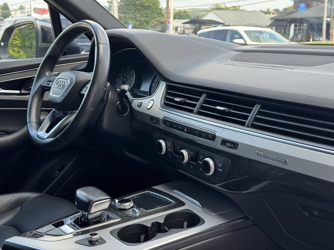 Used 2018 Audi Q7 2.0T Premium Plus w/ Premium Plus Package AWD/4WD image 16